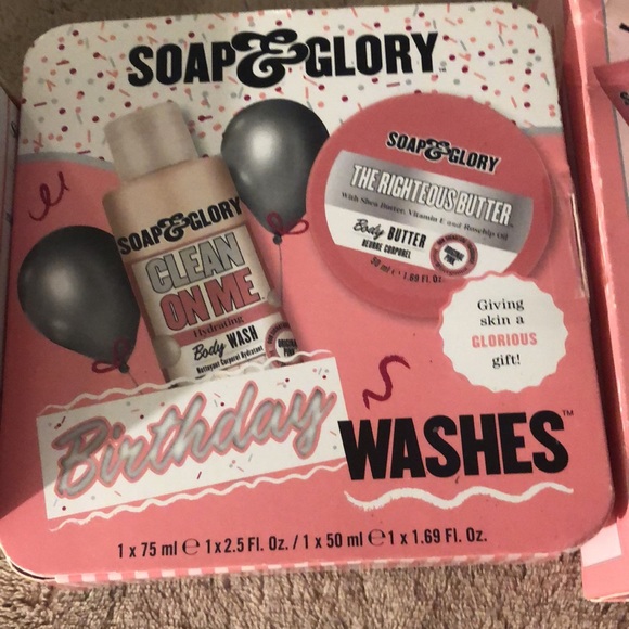 Soap &glory bundle - Picture 3 of 4